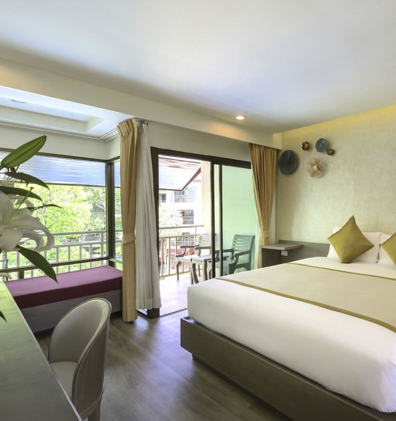 Deluxe Pool View